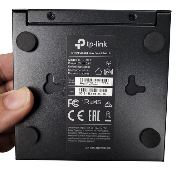 TP-LINK TL-SG105E 5-Port Gigabit Easy Smart Switch SOHO Desktop Switch Black - Picture 7 of 7